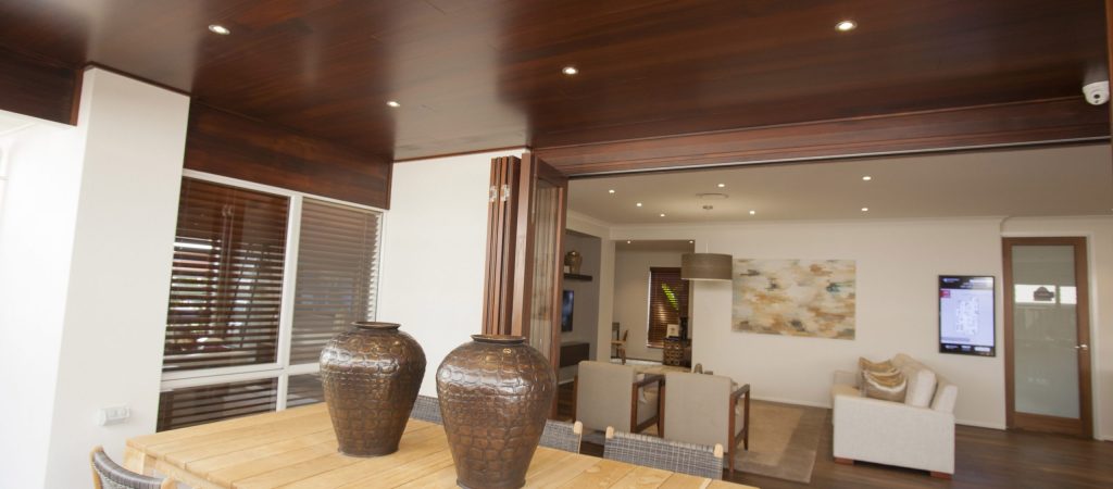 Castelation Stepped Expression Flat 135x17mm Used As Flat Ceiling